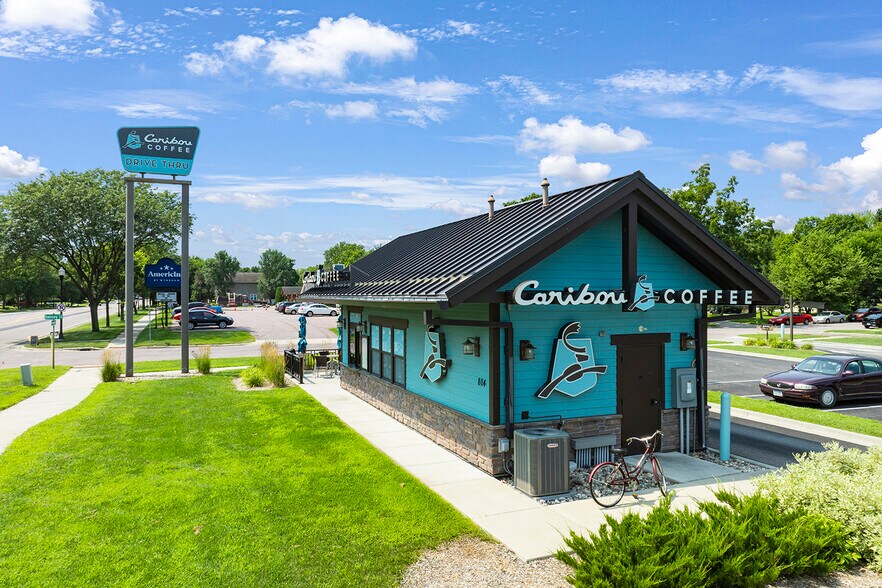 Primary Photo Of 804 N Minnesota Ave, Saint Peter Fast Food For Sale