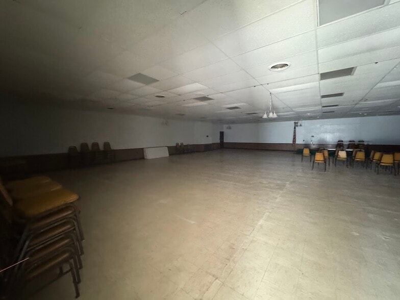 More Photos Of 534 S Beltline Blvd, Columbia Flex For Sale