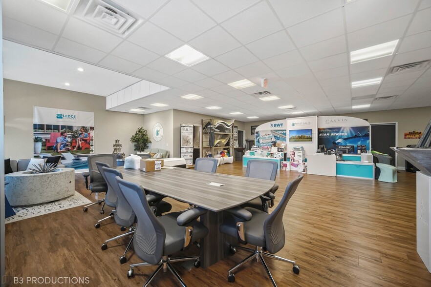 More Photos Of 12410 W Horseshoe Dr, New Lenox Office For Lease