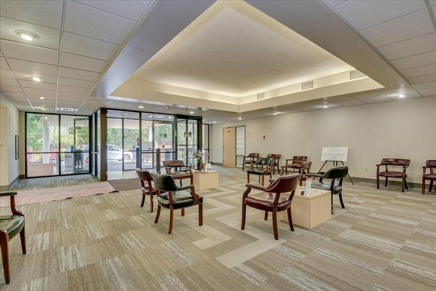 More Photos Of 410 University Pky, Aiken Medical For Lease