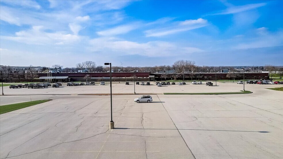 More Photos Of 5729 Washington Ave, Mount Pleasant Manufacturing For Sale