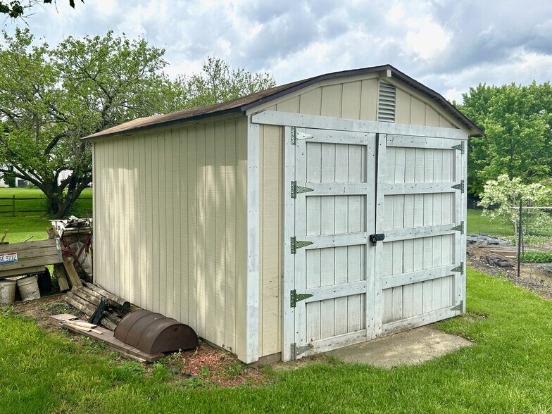 More Photos Of 11565 Pippin Rd, Cincinnati Religious Facility For Sale