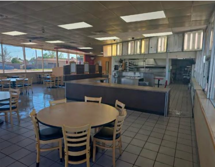 More Photos Of 514 Main St, Sunray General Retail For Sale