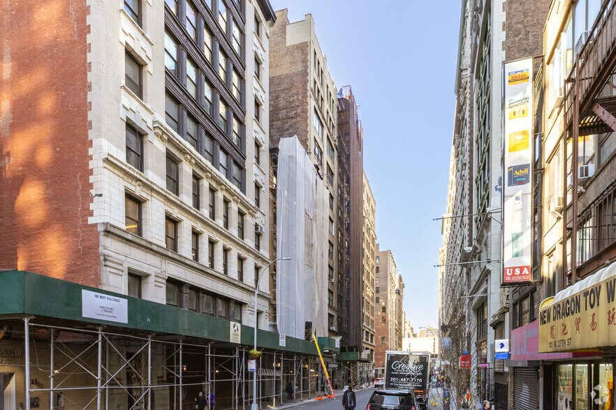 More Photos Of 114 W 27th St, New York Apartments For Lease