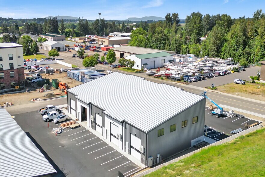 More Photos Of 115 Duffner, Lynden General Retail For Lease