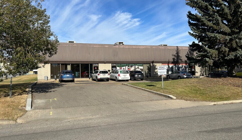 Primary Photo Of 17204-17214 106A Av NW, Edmonton Flex For Lease