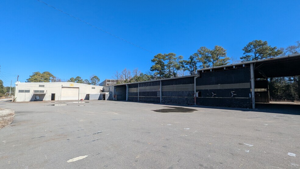 More Photos Of 112 N College Rd, Wilmington Warehouse For Sale
