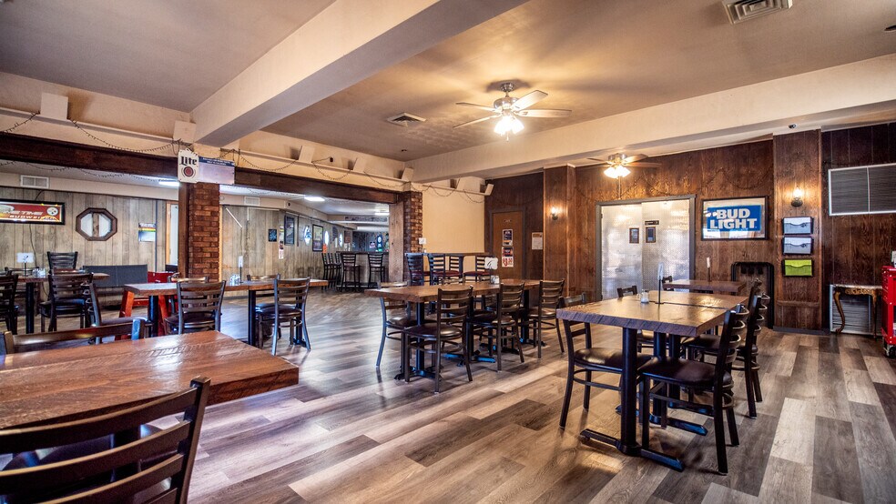 More Photos Of 2862 Route 38, Emlenton Bar For Sale