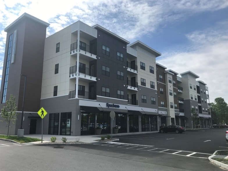 More Photos Of 15 Clifton Country Rd, Clifton Park Apartments For Lease