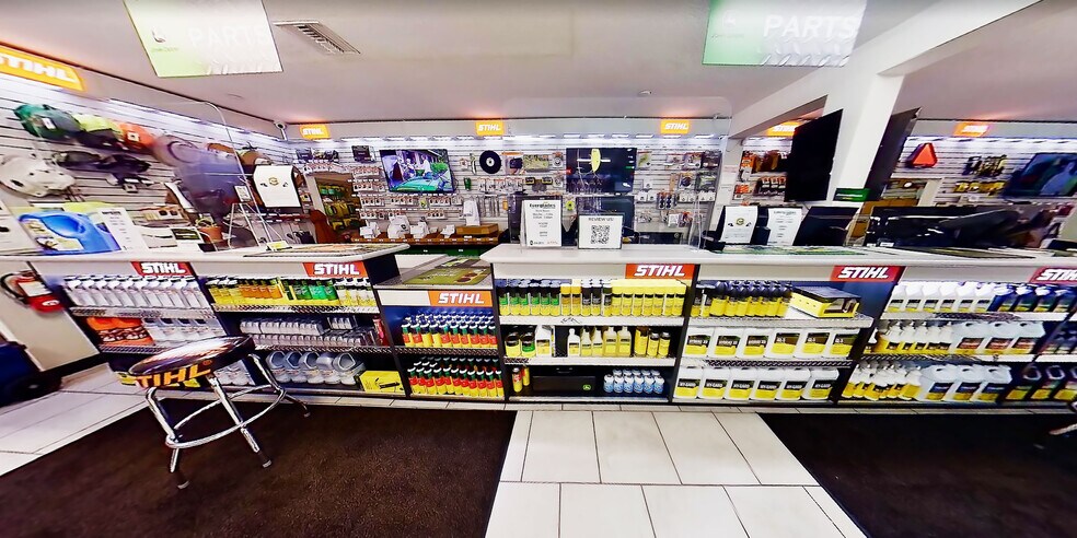 More Photos Of 117 13th St, Saint Cloud Storefront For Sale