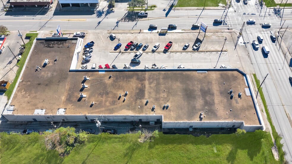 More Photos Of 7101 Lawndale St, Houston Unknown For Sale