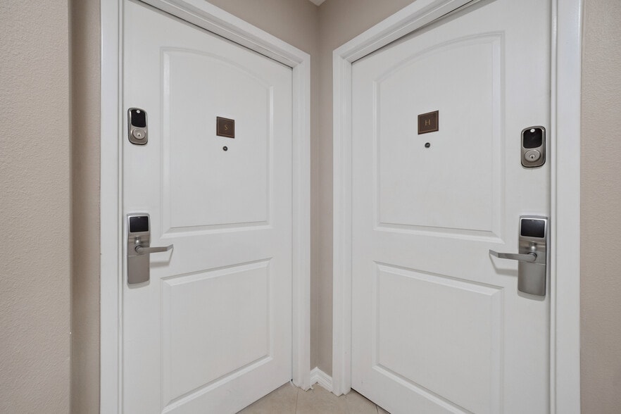 More Photos Of 7383 Universal Blvd, Orlando Hospitality For Sale