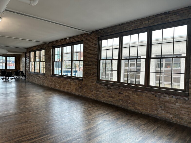 More Photos Of 722 Scott St, Covington Loft Creative Space For Lease