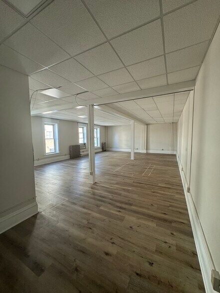 More Photos Of 100 Northwestern Ave, West Lafayette Apartments For Lease