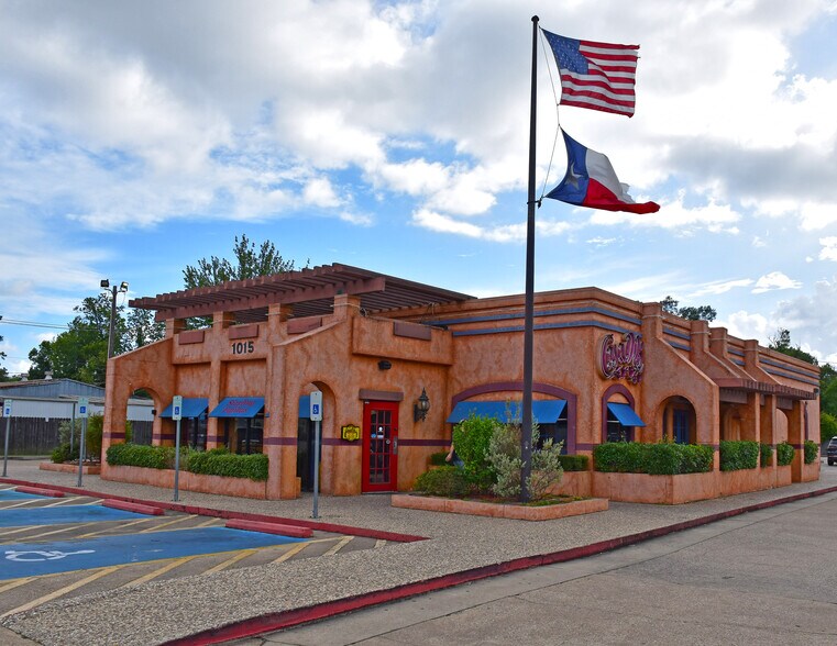 More Photos Of 1015 N Main St, Vidor Restaurant For Sale