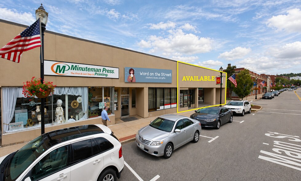 Primary Photo Of 162 Main St, Marlborough General Retail For Lease