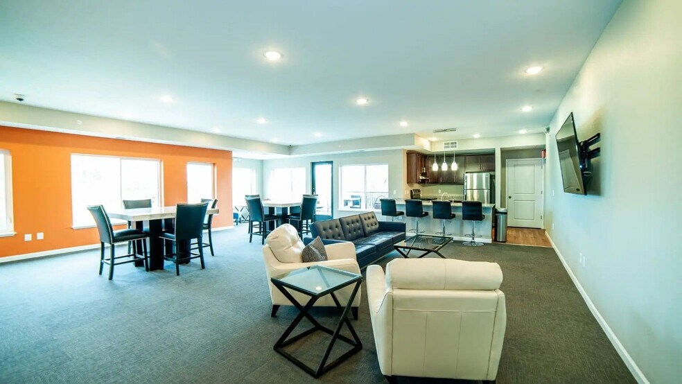 More Photos Of 1081 SW Fourth St, Forest Lake Apartments For Lease