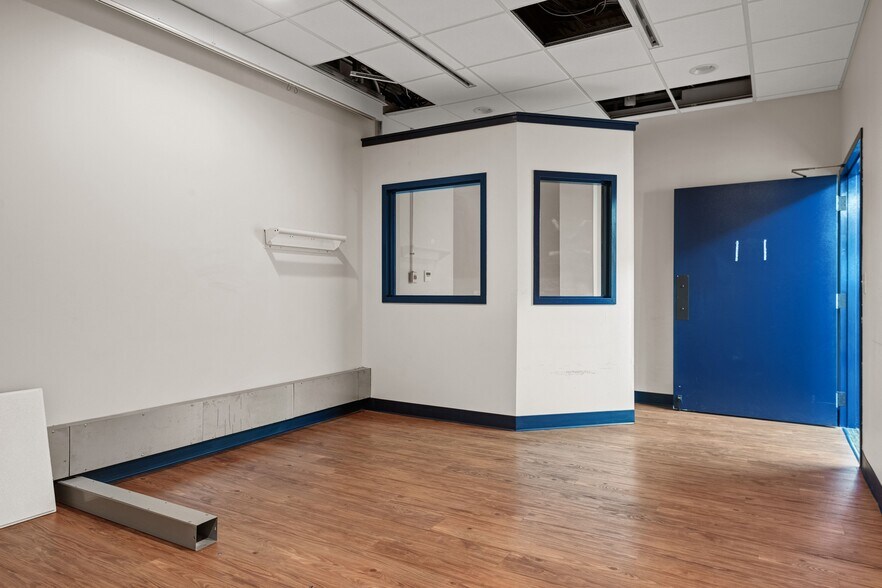 More Photos Of 99 November Dr, Camp Hill Medical For Lease