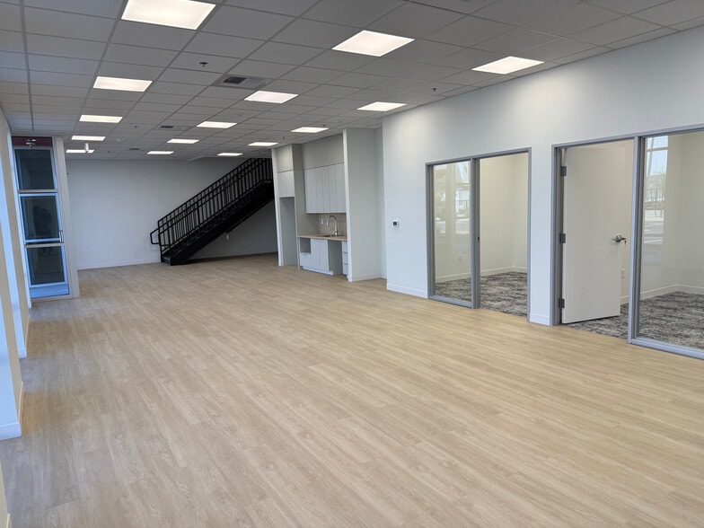 More Photos Of 2942 Lincoln Rd, Las Vegas Warehouse For Sale