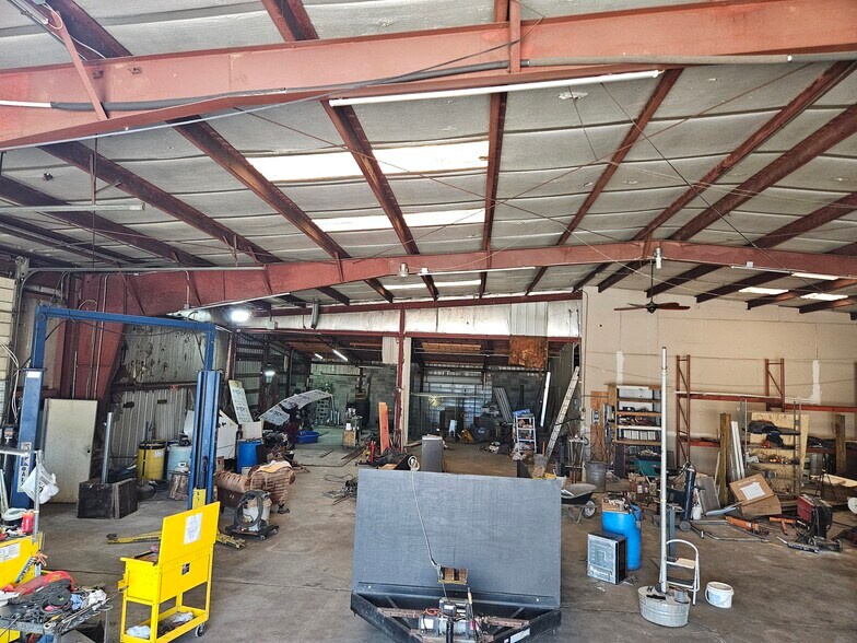 More Photos Of 1747 Rock Chapel Rd, Lithonia Warehouse For Sale