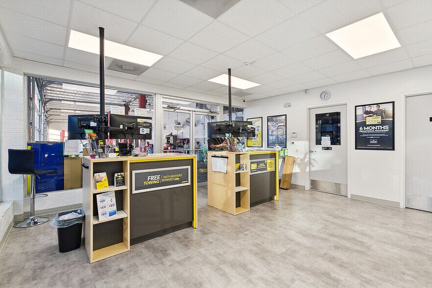 More Photos Of 4243 Canal St, New Orleans Auto Repair For Sale
