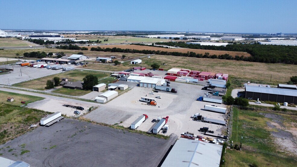 More Photos Of 14540 Day Rd, Roanoke Truck Terminal For Lease