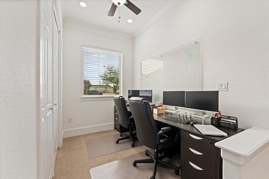 More Photos Of 12254 Queenston Blvd, Houston Medical For Lease