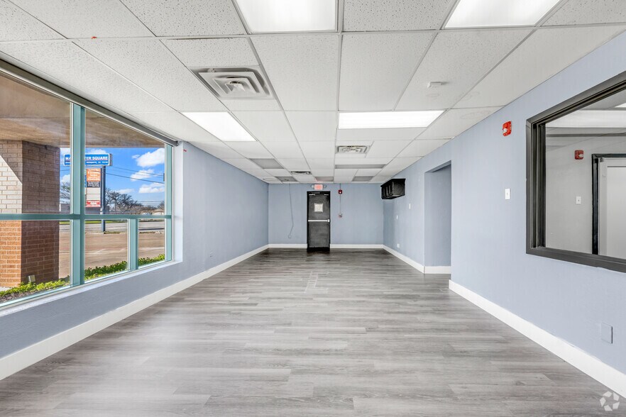 More Photos Of 2920 Motley Dr, Mesquite Medical For Lease