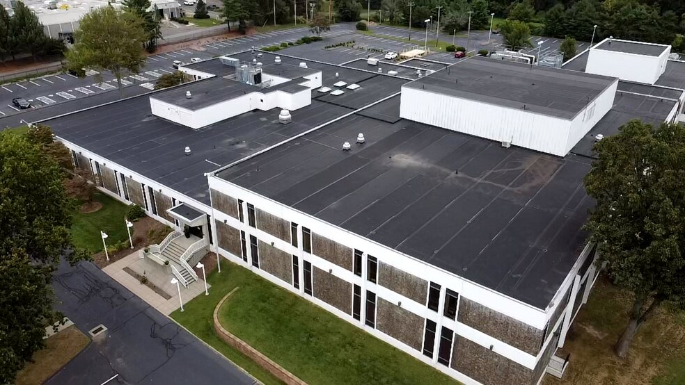 More Photos Of 55 Merritt Blvd, Trumbull Office For Lease