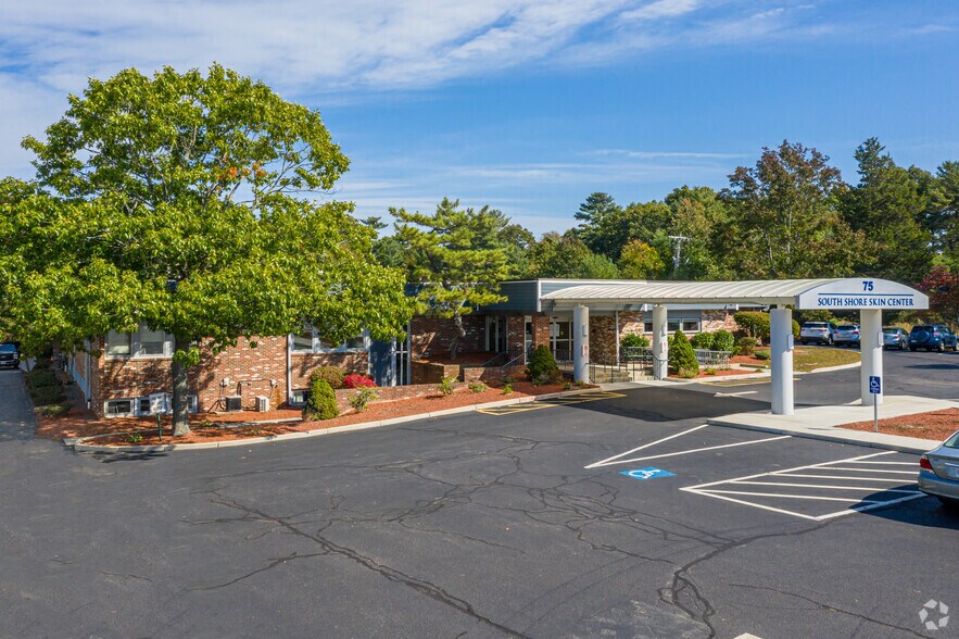 More Photos Of 75 Washington St, Norwell Medical For Lease