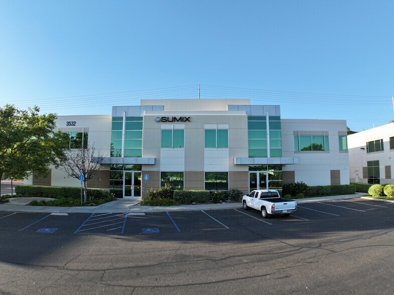 More Photos Of 3532 Seagate Way, Oceanside Warehouse For Sale