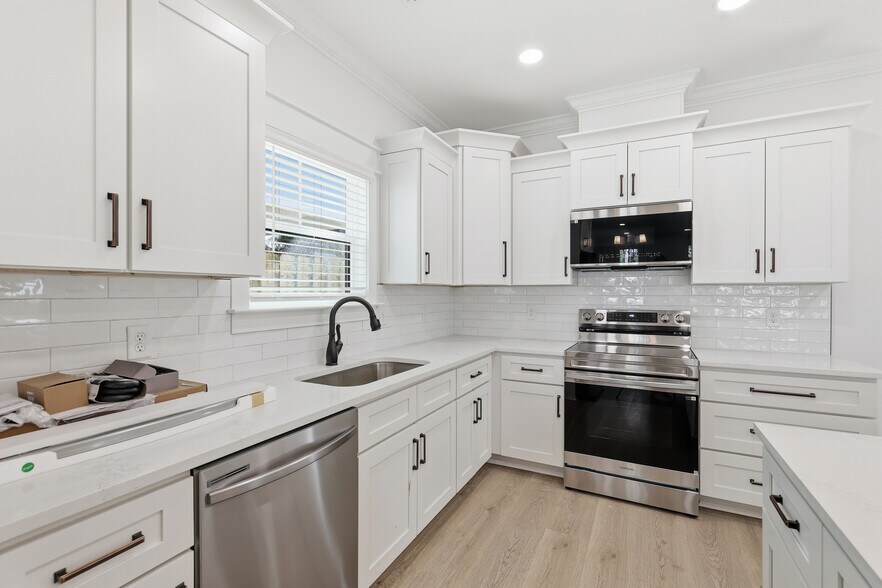 More Photos Of , Savannah Specialty For Sale