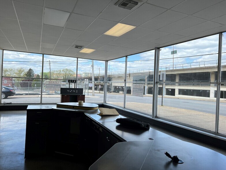 More Photos Of 6930 Walnut St, Upper Darby Freestanding For Lease