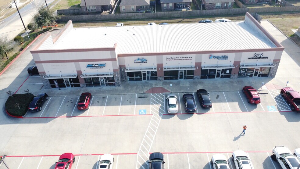 More Photos Of 2215 Rollingbrook Dr, Baytown Storefront For Sale