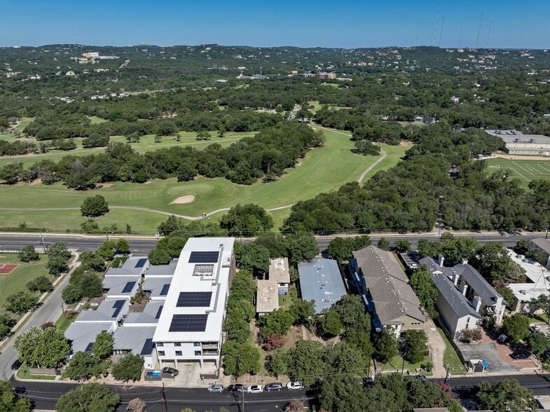 More Photos Of 1302 Norwalk Ln, Austin Apartments For Sale