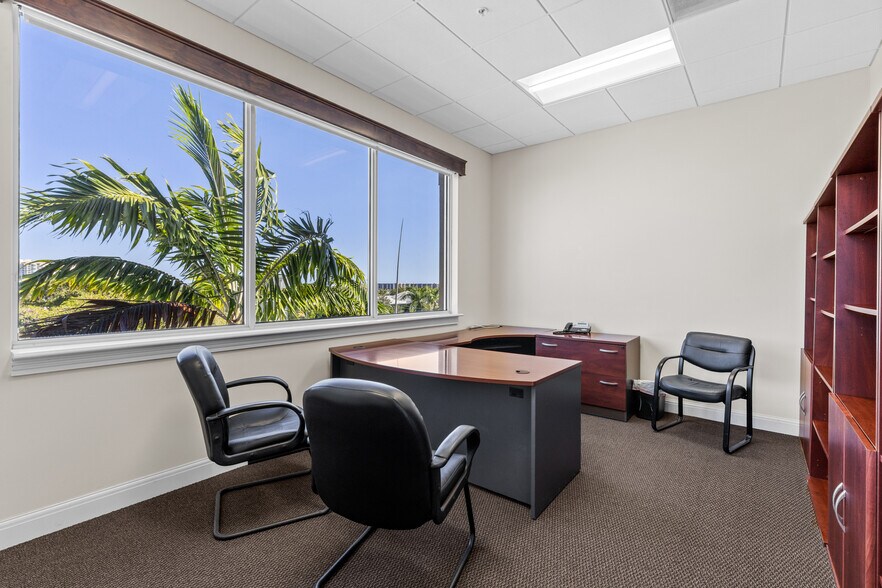 More Photos Of 6751 N Federal Hwy, Boca Raton Office For Sale