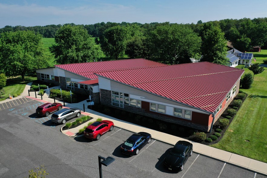 More Photos Of 399 Front St, Elmer Medical For Lease