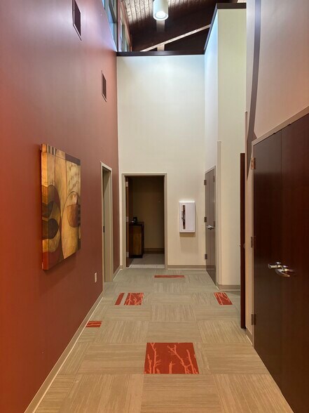 More Photos Of 11481 Olio rd, Fishers Medical For Lease