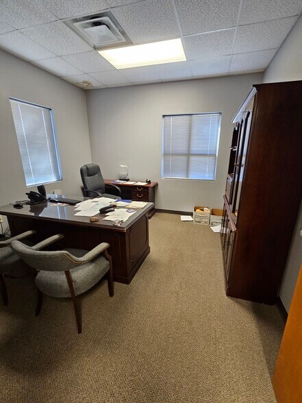 More Photos Of 256 Seaboard Ln, Franklin Medical For Lease