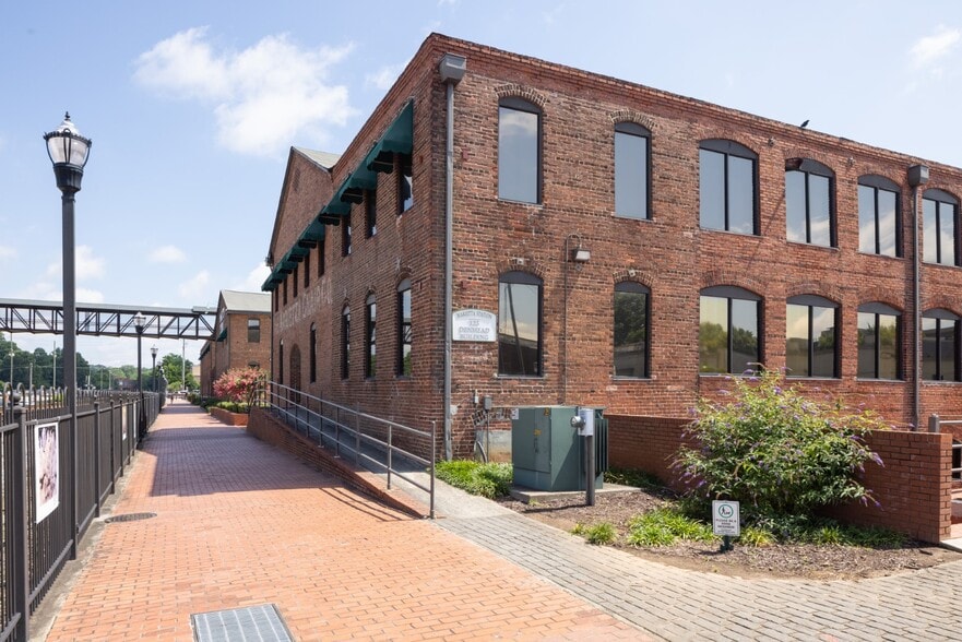 Primary Photo Of 113 Church St, Marietta Unknown For Lease