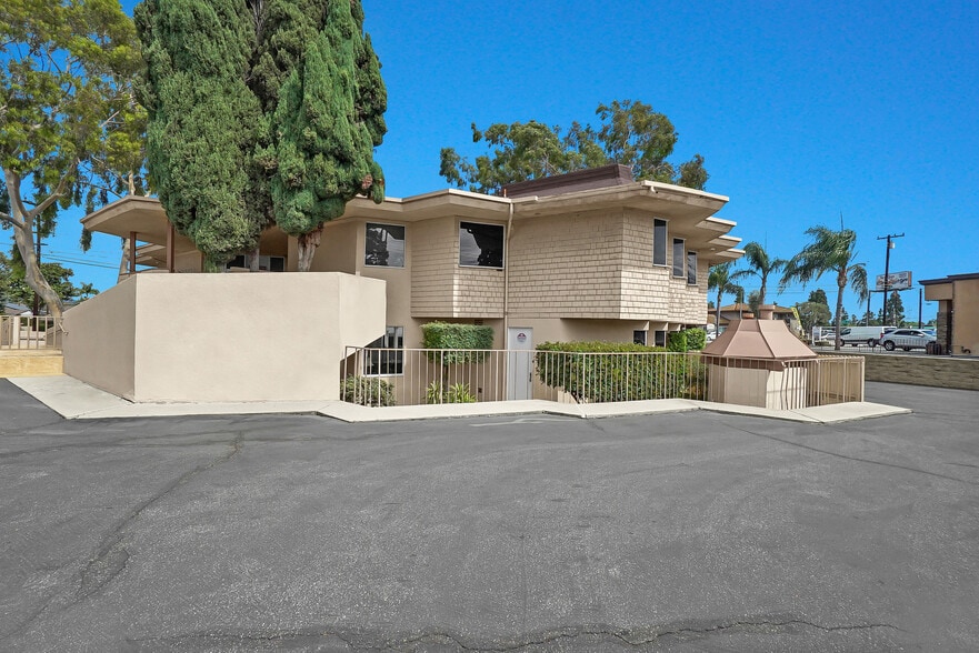 More Photos Of 11311 La Mirada Blvd, Whittier Medical For Lease