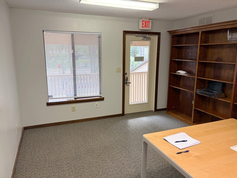 More Photos Of 711 Ballard St, Altamonte Springs Office For Lease