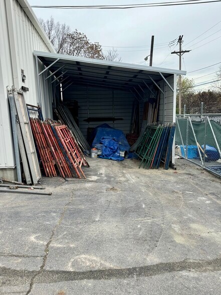 More Photos Of 1701 Southwest Blvd, Kansas City Storefront Retail Office For Lease