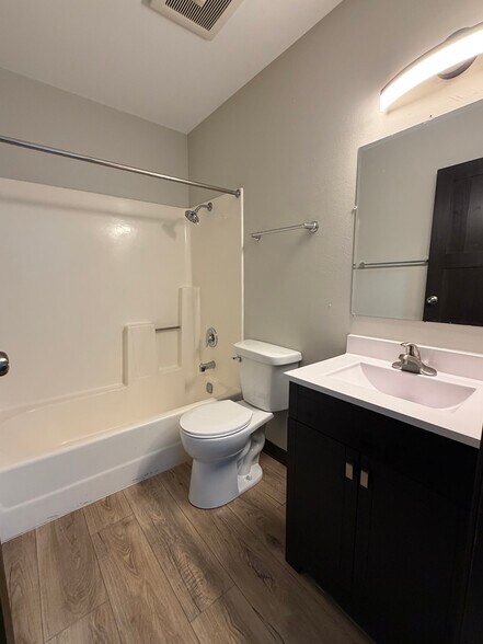 More Photos Of 4617 S Baha Ave, Sioux Falls Apartments For Sale