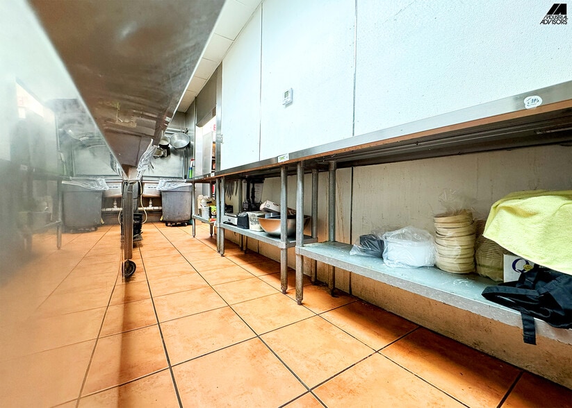 More Photos Of 4960 NW 165th St, Miami Warehouse For Sale