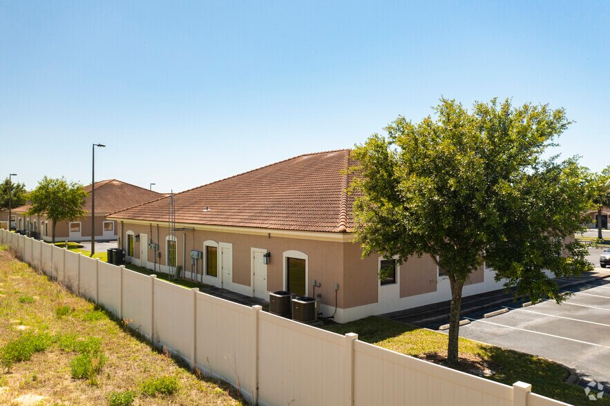 More Photos Of 2320 North Blvd W, Davenport Medical For Sale