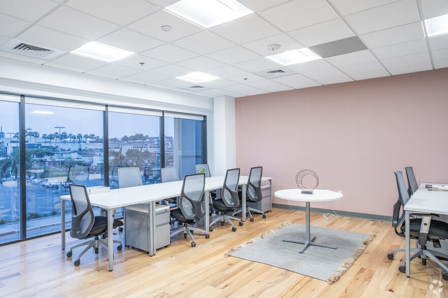 More Photos Of 145 S Fairfax Ave, Los Angeles Coworking Space