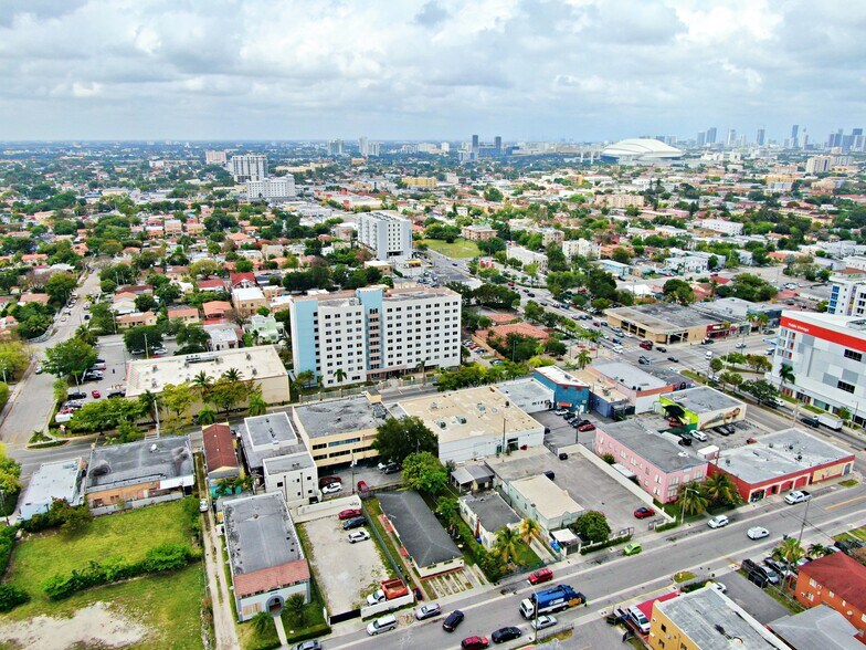 More Photos Of 2268 SW 8th St, Miami Storefront Retail Residential For Sale