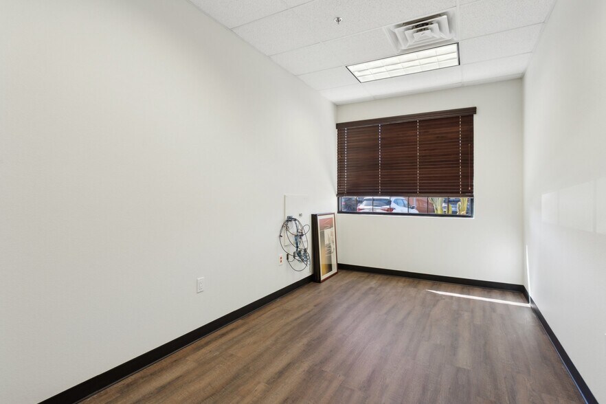 More Photos Of 3400 N Dysart Rd, Avondale Medical For Lease