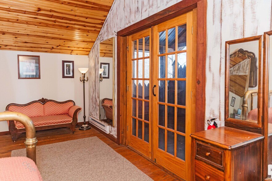 More Photos Of 22413 Highway C, Lawson Specialty For Sale